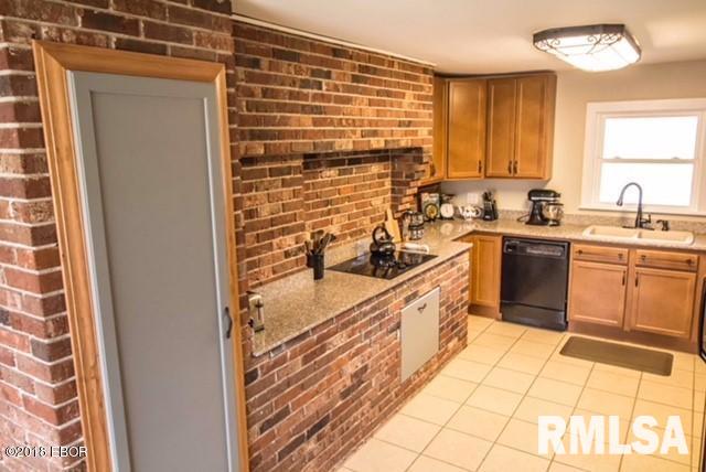 7617 Giant City Road Carbondale, IL 62902 - Photo 16 of 32 Gallery Image 16