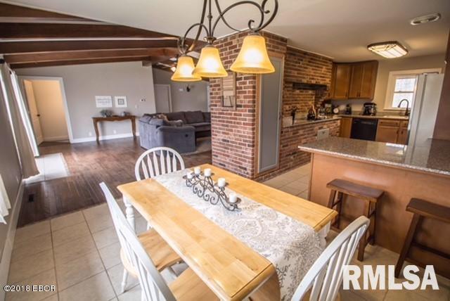 7617 Giant City Road Carbondale, IL 62902 - Photo 3 of 32 Gallery Image 3