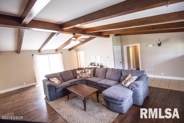 7617 Giant City Road Carbondale, IL 62902 - Photo 7 of 32 Gallery Image 7