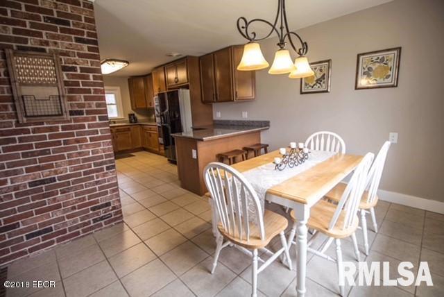 7617 Giant City Road Carbondale, IL 62902 - Photo 10 of 32 Gallery Image 10