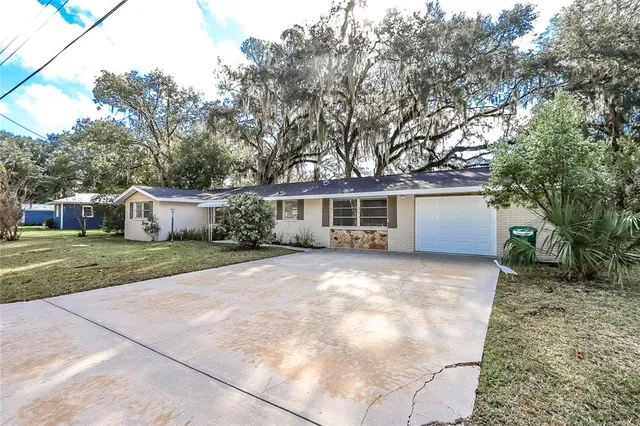 $2,700 | 11440 East Blue Cove Drive, Dunnellon, FL 34432