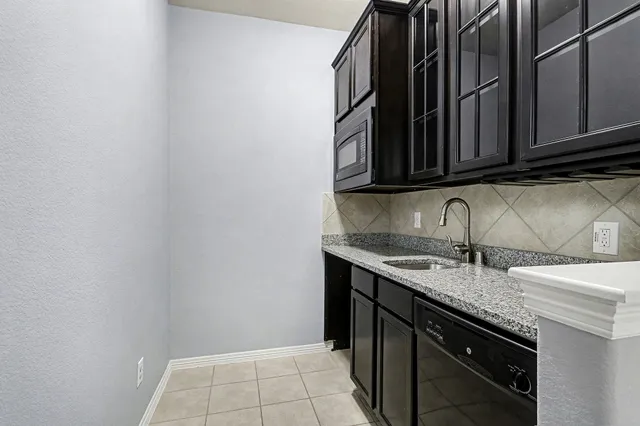 $698,000 | 2419 Malaga Lane, League City, TX 77573