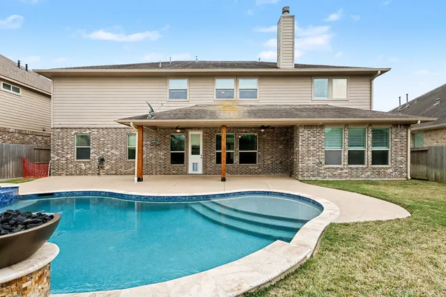 $698,000 | 2419 Malaga Lane, League City, TX 77573