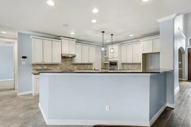 $698,000 | 2419 Malaga Lane, League City, TX 77573