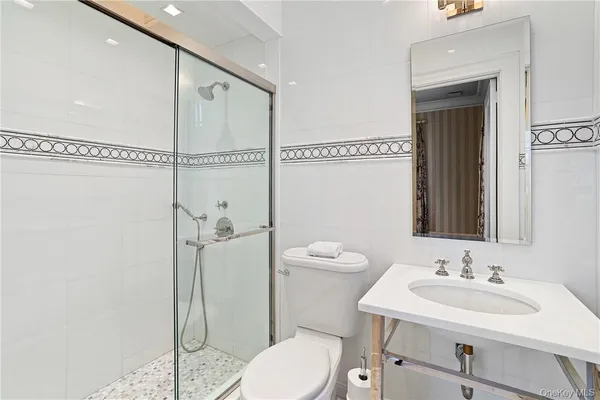 $30,000 | 99 Mamaroneck Road, Scarsdale, NY 10583