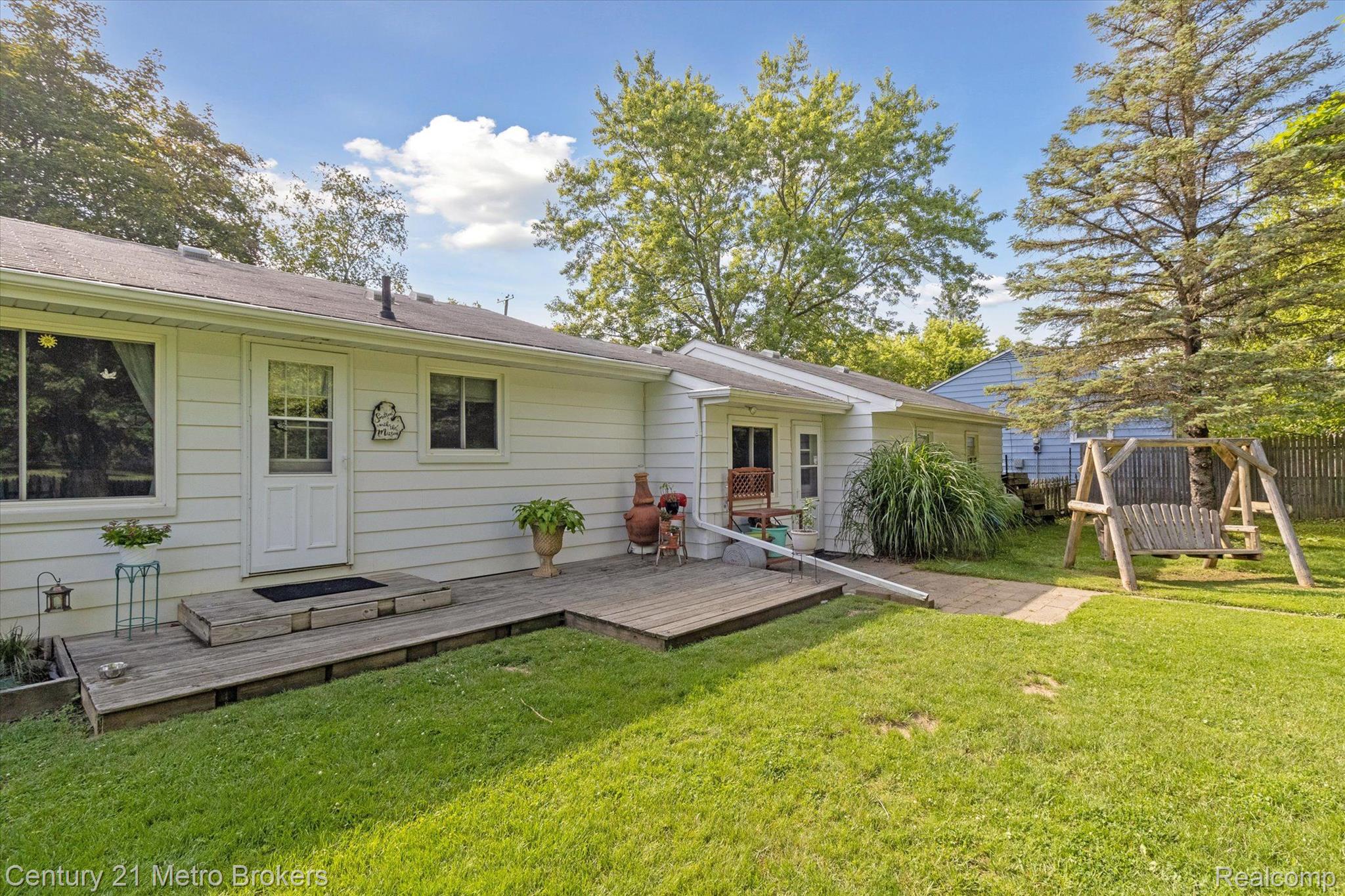 2457 South Vassar Road Davison, MI 48423 - Photo 4 of 41 Gallery Image 4
