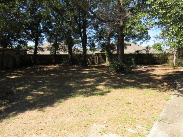 222 Springwood Circle Crestview, FL 32536 - Photo 13 of 14 Gallery Image 13
