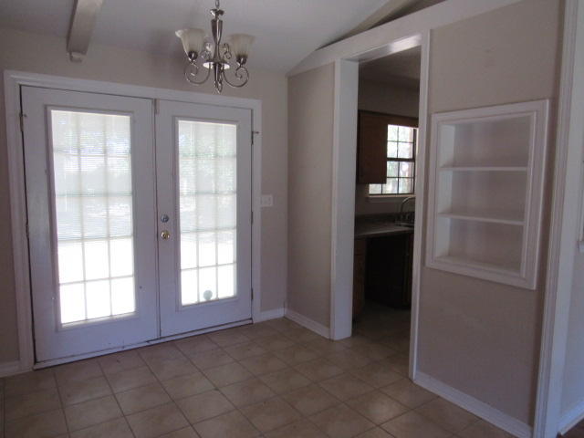 222 Springwood Circle Crestview, FL 32536 - Photo 5 of 14 Gallery Image 5