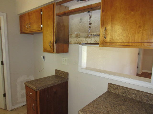 222 Springwood Circle Crestview, FL 32536 - Photo 6 of 14 Gallery Image 6