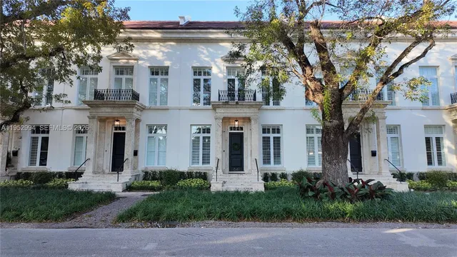 $3,500,000 | 641 Almeria Avenue, Coral Gables, FL 33134