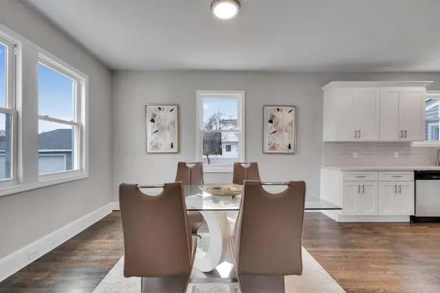 $699,999 | 141 Park Avenue, Lindenhurst, NY 11757