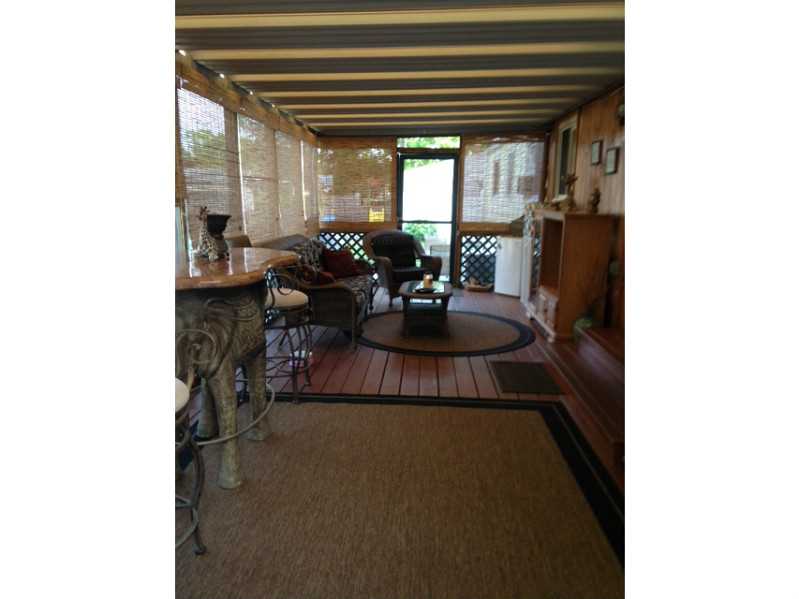 24 Montcalm Road Warwick, RI 02889 - Photo 8 of 20 Porch.