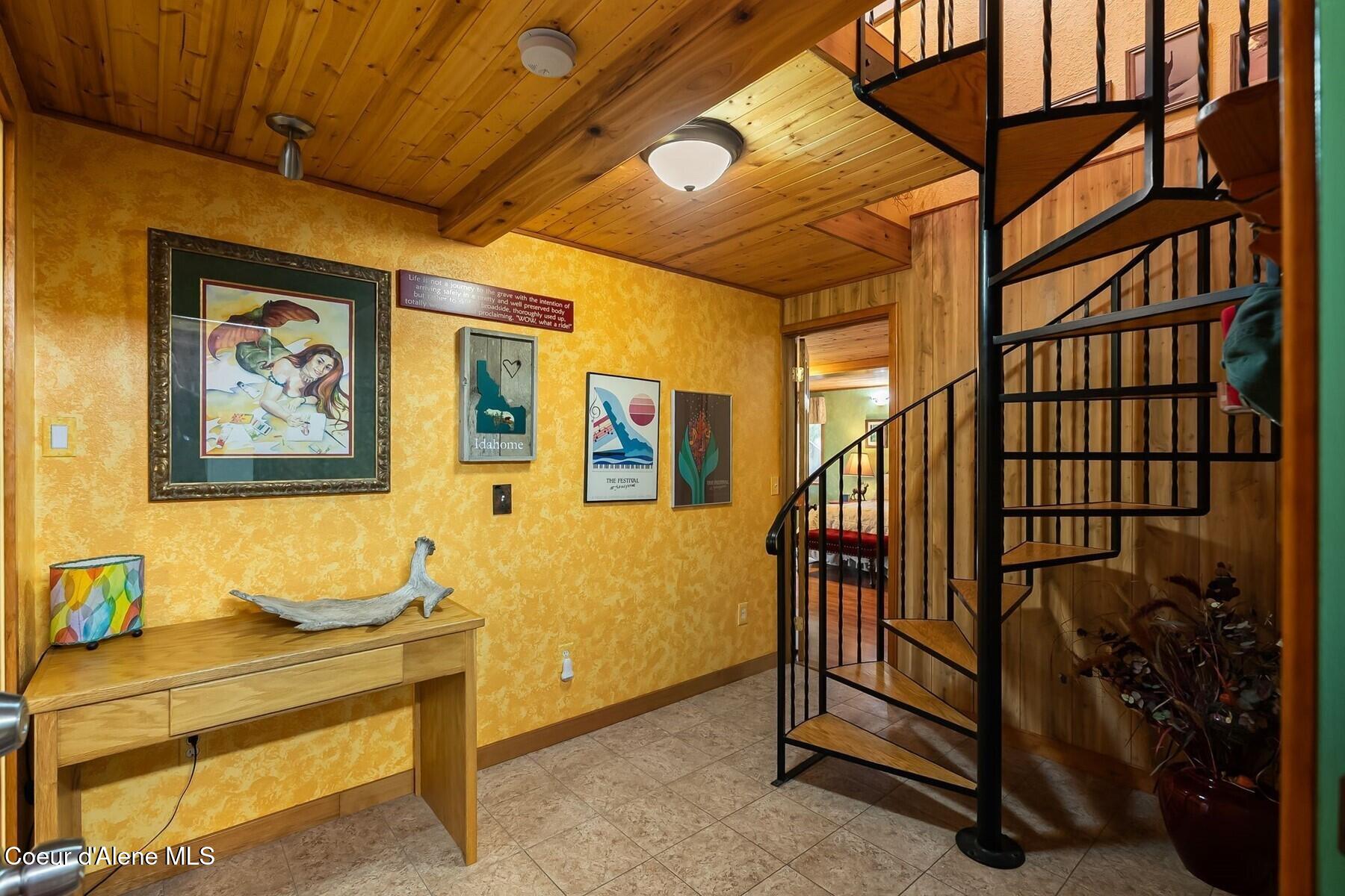 446 Hummingbird Drive Sandpoint, ID 83864 - Photo 65 of 95 Stairway