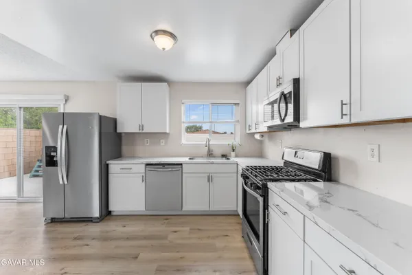 $405,000 | 2229 West Ave K 13, Lancaster, CA 93536