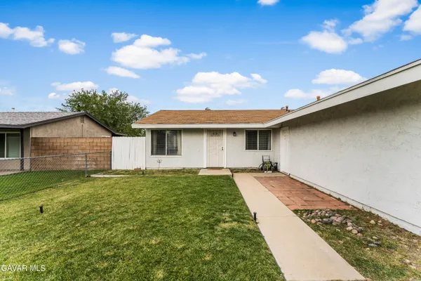 $405,000 | 2229 West Ave K 13, Lancaster, CA 93536