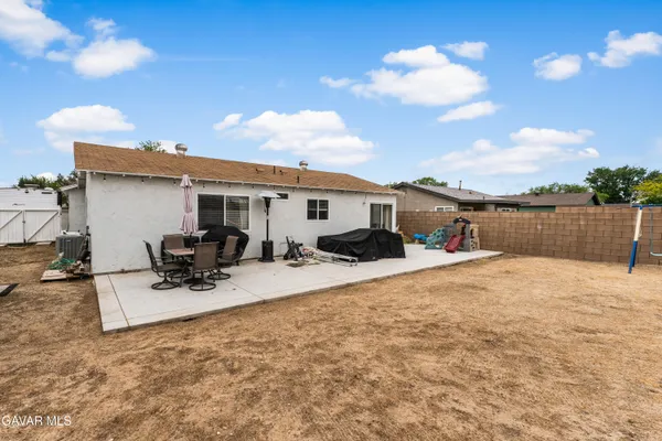 $405,000 | 2229 West Ave K 13, Lancaster, CA 93536