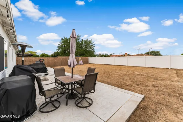$405,000 | 2229 West Ave K 13, Lancaster, CA 93536