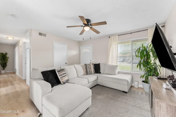 $405,000 | 2229 West Ave K 13, Lancaster, CA 93536