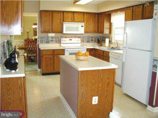 1289 Fountain Road Newtown, PA 18940 - Photo 4 of 6 Gallery Image 4