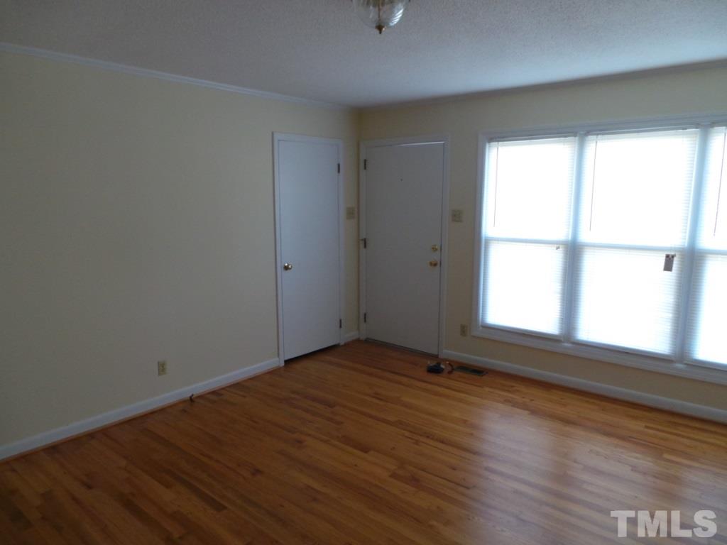 311 Pine Tree Road Oxford, NC 27565 - Photo 3 of 19 Gallery Image 3
