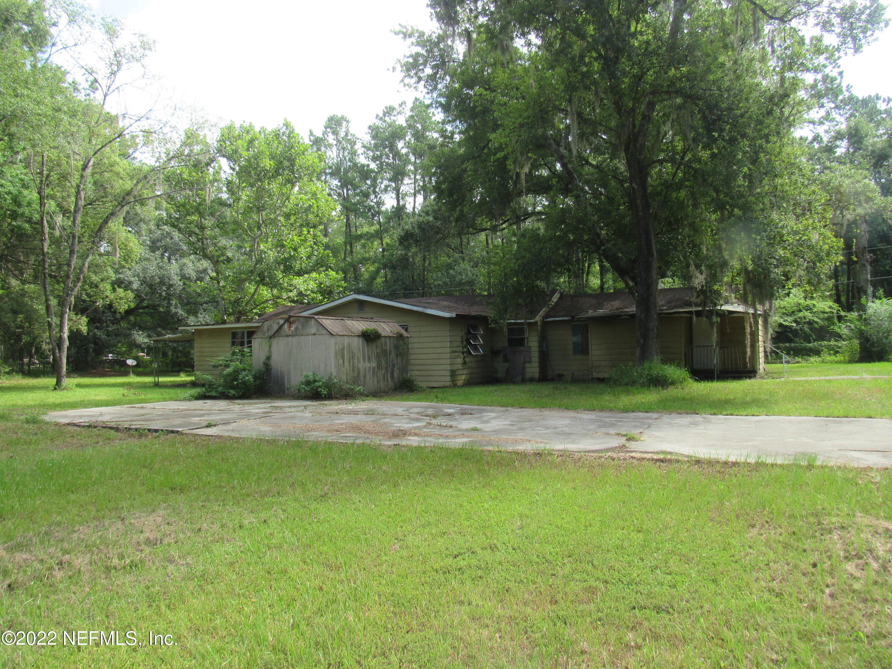 5946 Jacks Road Jacksonville, FL 32254 - Photo 4 of 25 Back view 1