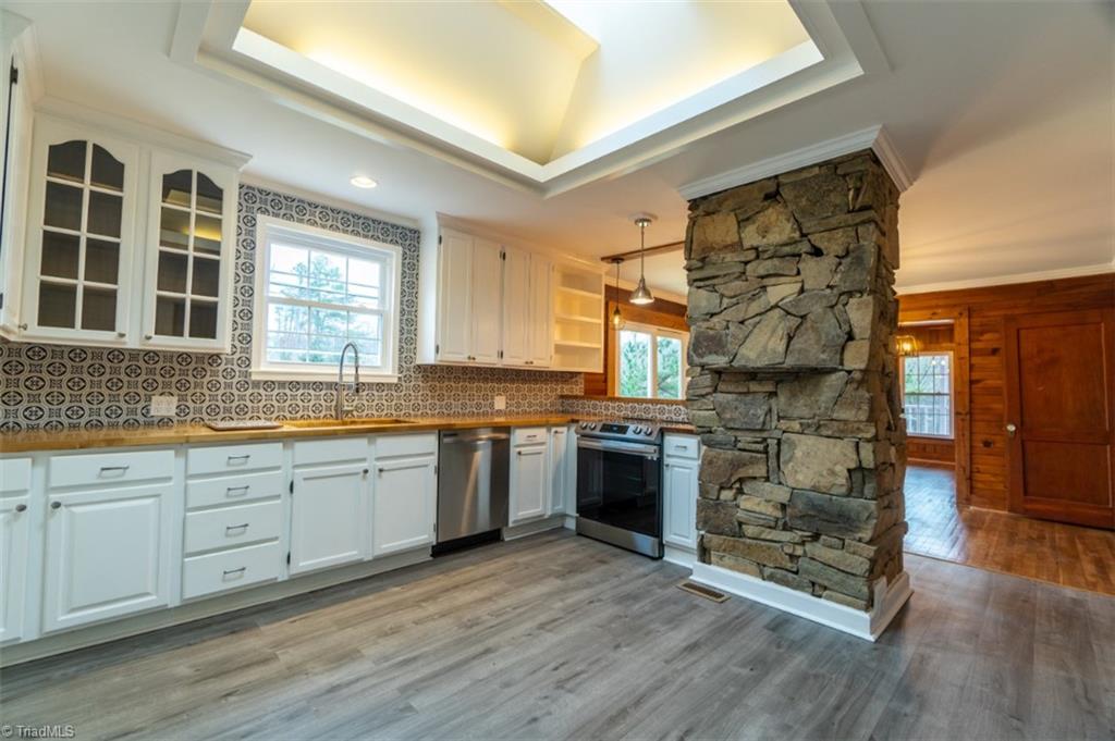 8971 Reynolda Road Pfafftown, NC 27040 - Photo 10 of 39 Gallery Image 10