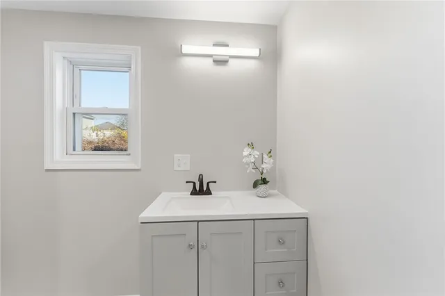 $445,000 | 10 Woburn Street, Cranston, RI 02910