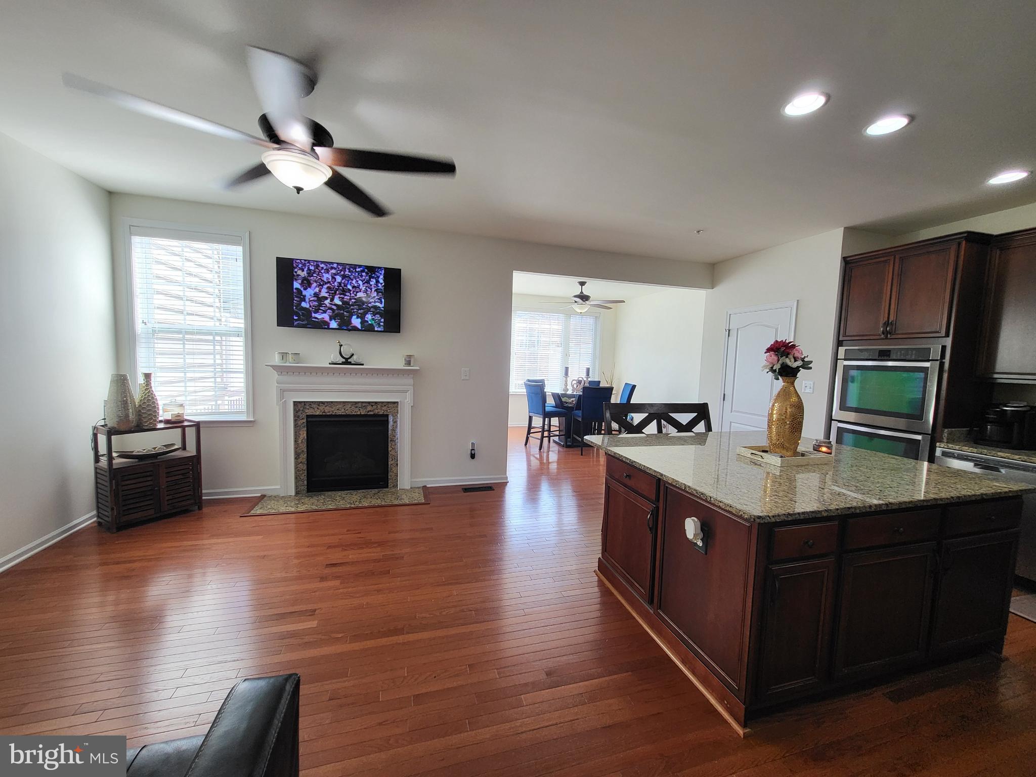 11011 Buggy Path Upper Marlboro, MD 20772 - Photo 14 of 82 Kitchen, Family & breakfast room