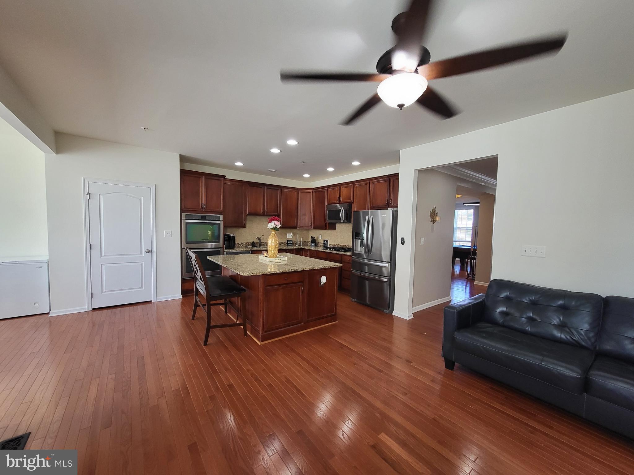 11011 Buggy Path Upper Marlboro, MD 20772 - Photo 17 of 82 Double ovens & pantry closet