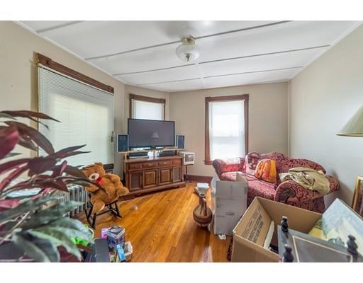 34 Brown Street Springfield, MA 01109 - Photo 5 of 15 Gallery Image 5