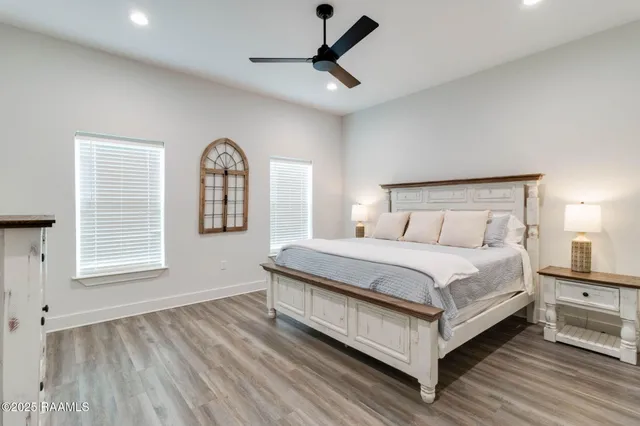 $1,695 | 711 East Main Street, Unit 200, Broussard, LA 70518