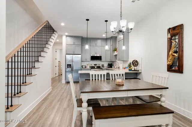 $1,695 | 711 East Main Street, Unit 200, Broussard, LA 70518