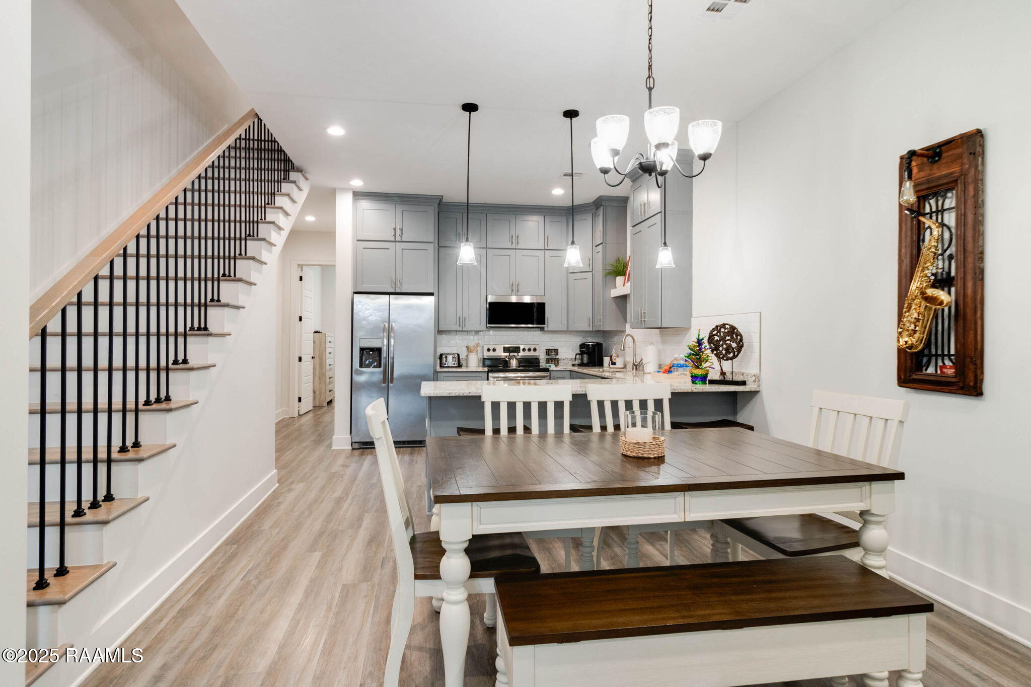 711 East Main Street, Unit 200 Broussard, LA 70518 - Photo 6 of 22 7-web-or-mls-711 E Main St. 1-7