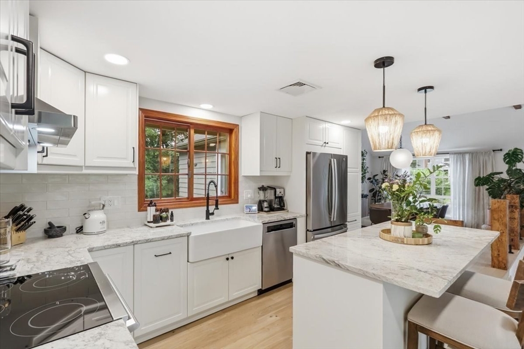 8 Wheelock Road Wayland, MA 01778 - Photo 8 of 30 Gallery Image 8