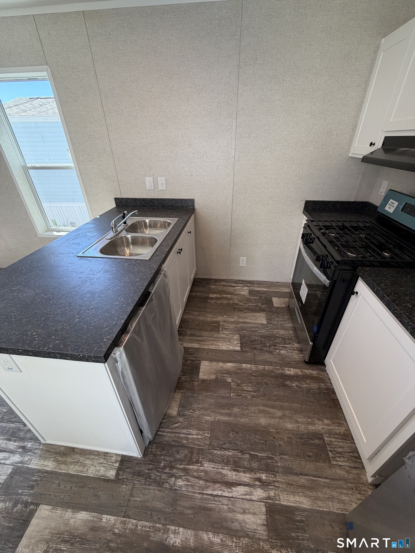 435 High Street, Unit 42 Groton, CT 06355 - Photo 5 of 11