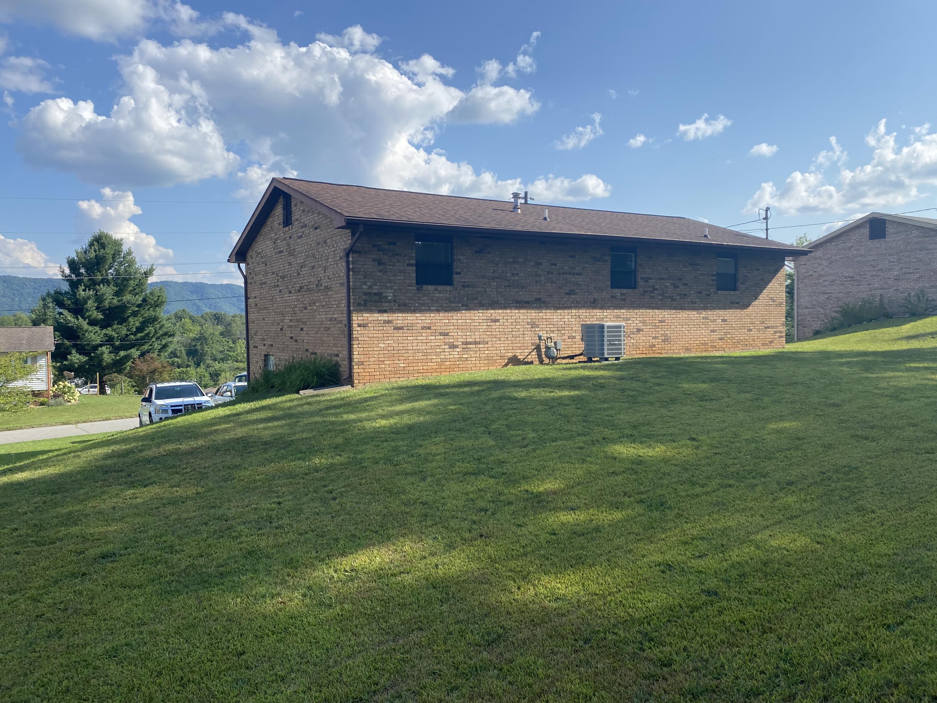 934 Ragle Street Church Hill, TN 37642 - Photo 6 of 34 7903E7A4-A973-4FB4-AC4E-CC819E26B43C