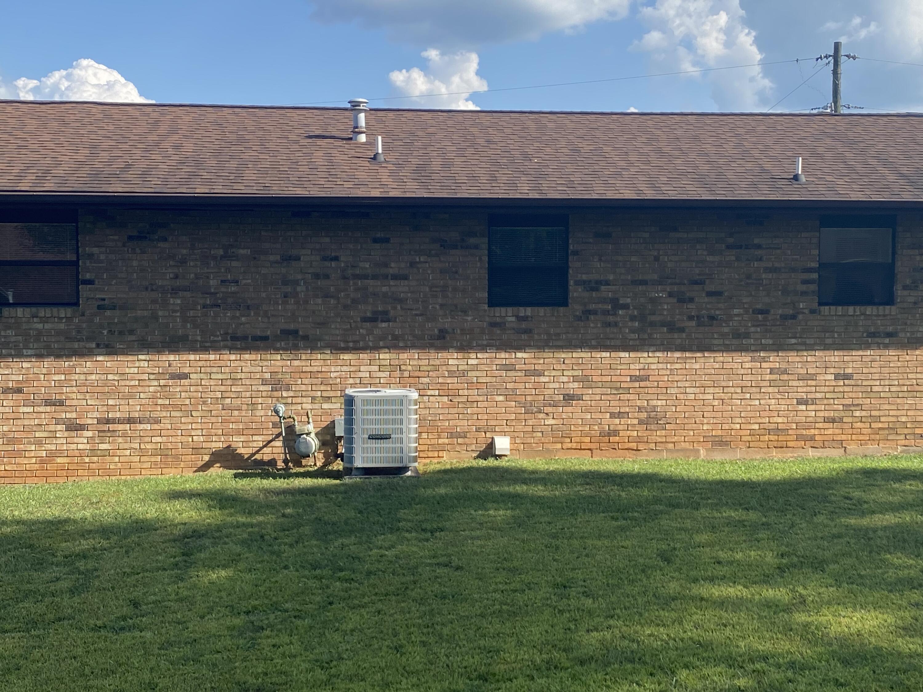 934 Ragle Street Church Hill, TN 37642 - Photo 7 of 34 57DF42E6-FB64-4C25-836F-3B9D0DFE004B