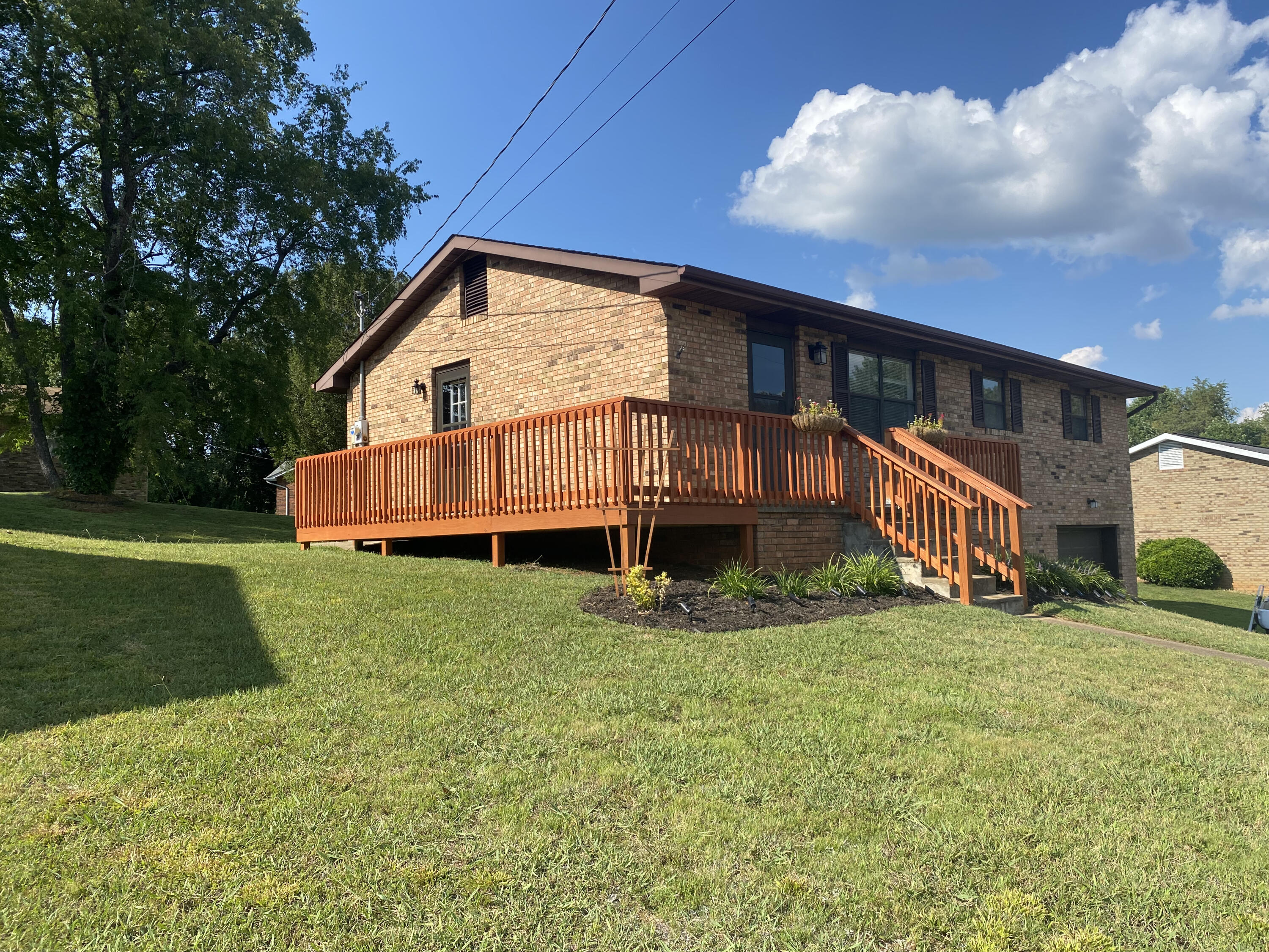 934 Ragle Street Church Hill, TN 37642 - Photo 8 of 34 A59F2BD3-0236-49ED-9295-50CE4BF054D0