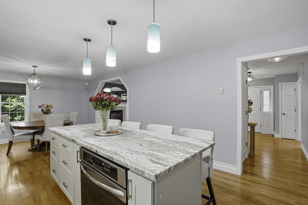88 Northbridge Street Mendon, MA 01756 - Photo 18 of 41