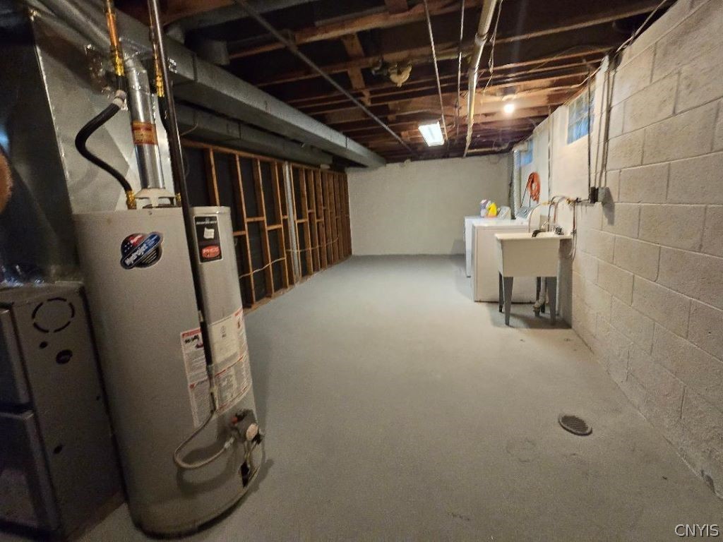 120 Bramley Drive Camillus, NY 13031 - Photo 22 of 27 Basement Third Room/Laundry