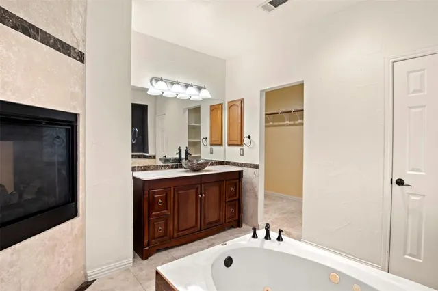 $3,450 | 808 Sabona Drive, DeSoto, TX 75115