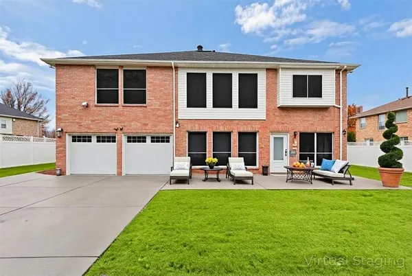 $3,500 | 808 Sabona Drive, DeSoto, TX 75115