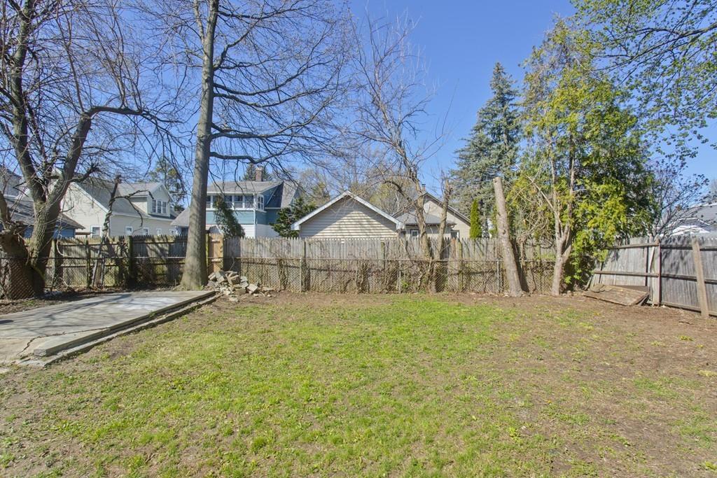 24 Berbay Circle Springfield, MA 01109 - Photo 29 of 31 Gallery Image 29