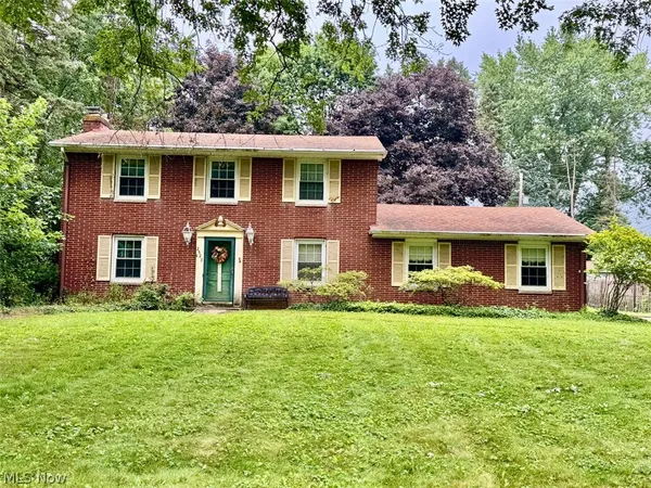 2523 57th Street Northeast, Canton, OH 44721