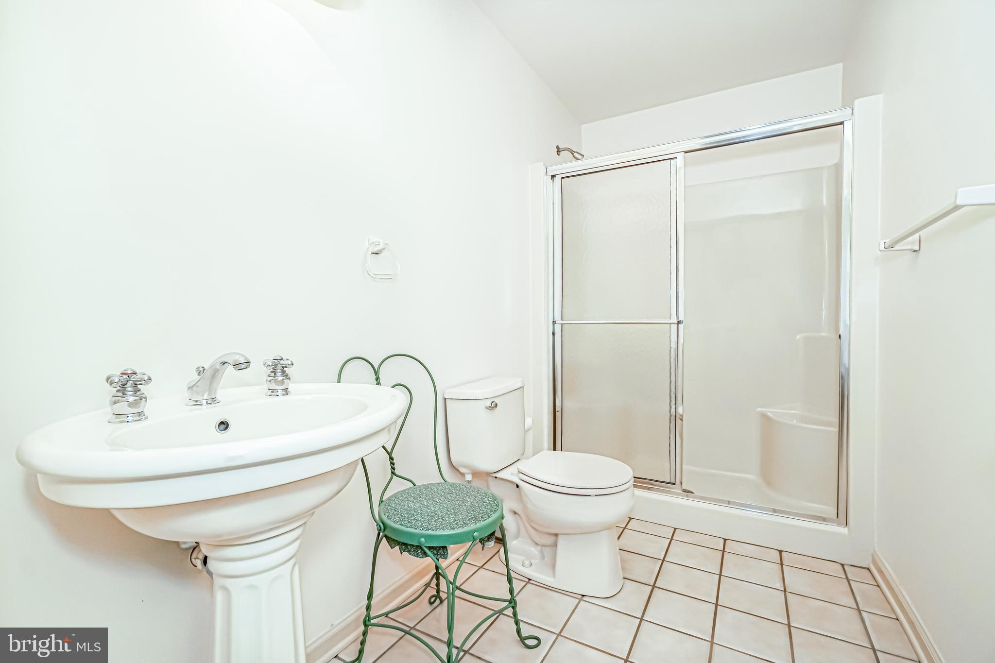 1735 Elk Forest Road Elkton, MD 21921 - Photo 23 of 43 Main level full bath