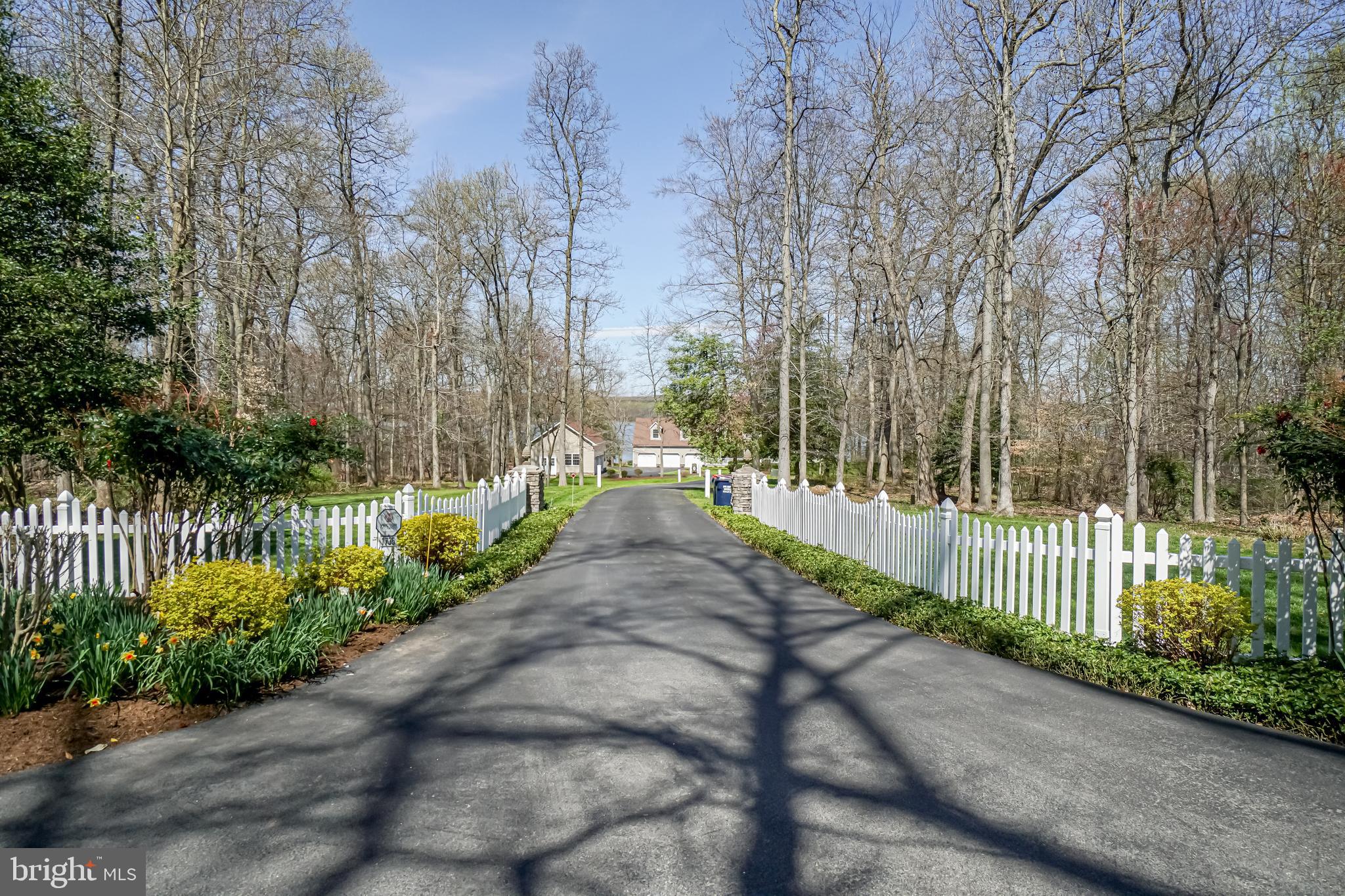 1735 Elk Forest Road Elkton, MD 21921 - Photo 7 of 43 Private, secluded driveway