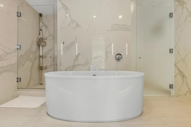 $6,300 | 800 Ave At Port Imperial, Unit 821, Weehawken, NJ 07086