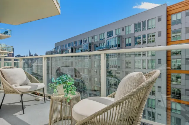 $6,300 | 800 Ave At Port Imperial, Unit 821, Weehawken, NJ 07086