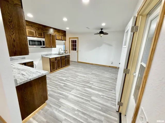 $216,000 | 274 Oaktree Avenue, Salem, IL 62881