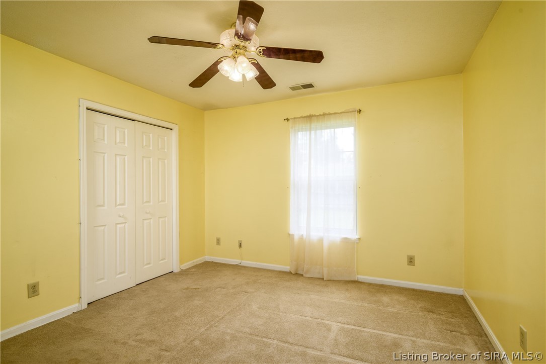 1325 Valley View Road New Albany, IN 47150 - Photo 15 of 26 Gallery Image 15